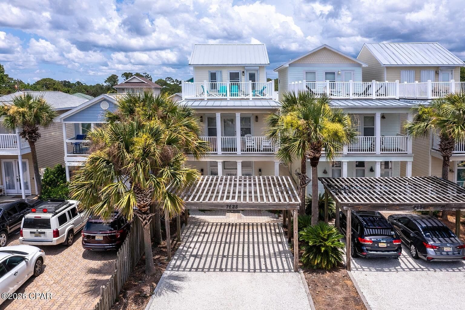 7428 Thomas Dr