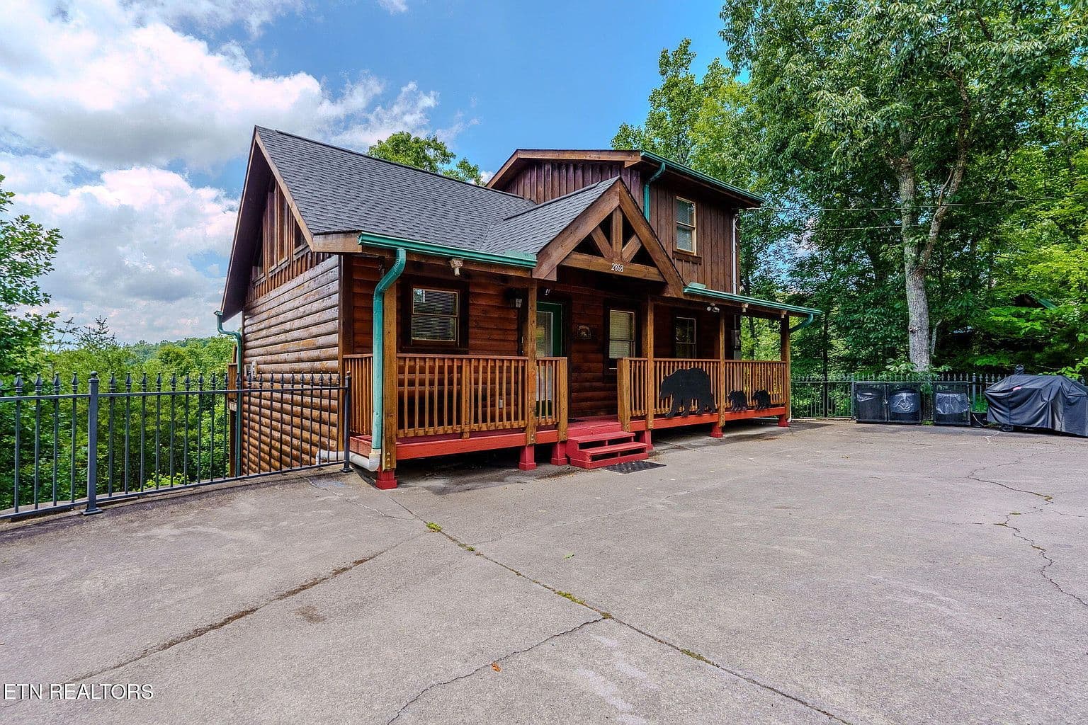 2868 Pine Haven Dr - Image 3