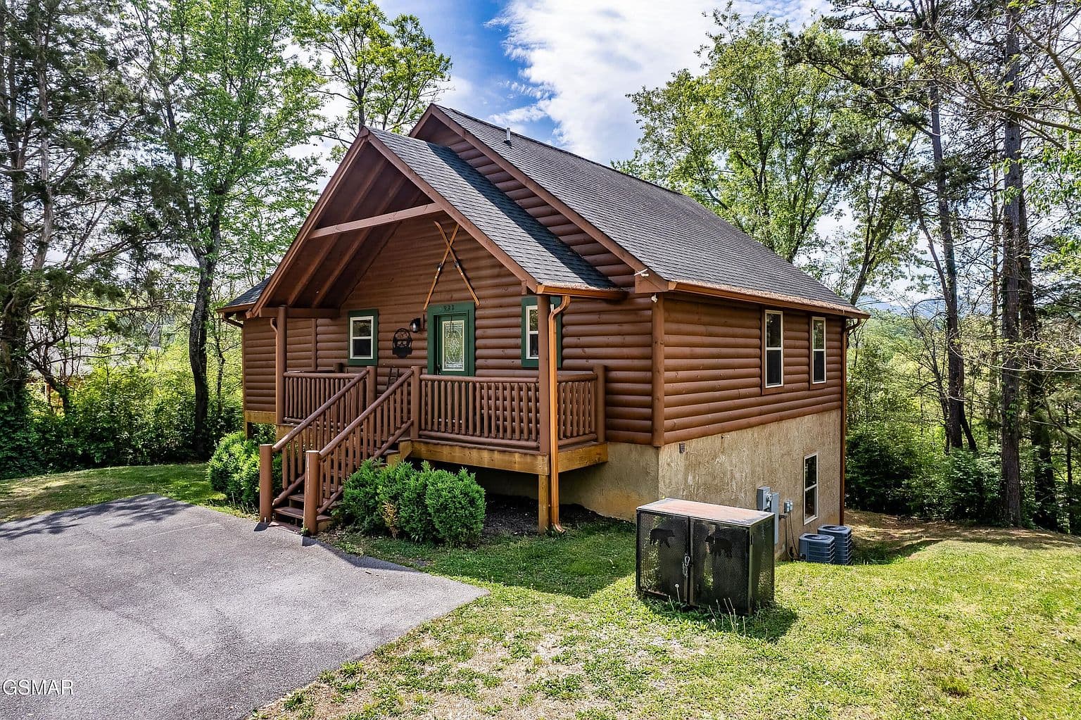 3922 Valley View Dr