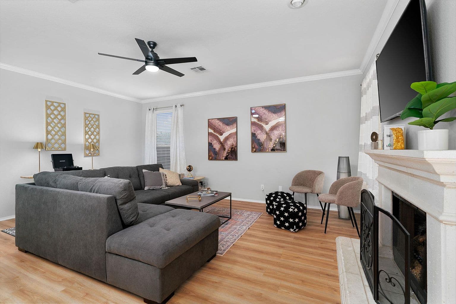 807 Clarence Bohls Ln — photo 5
