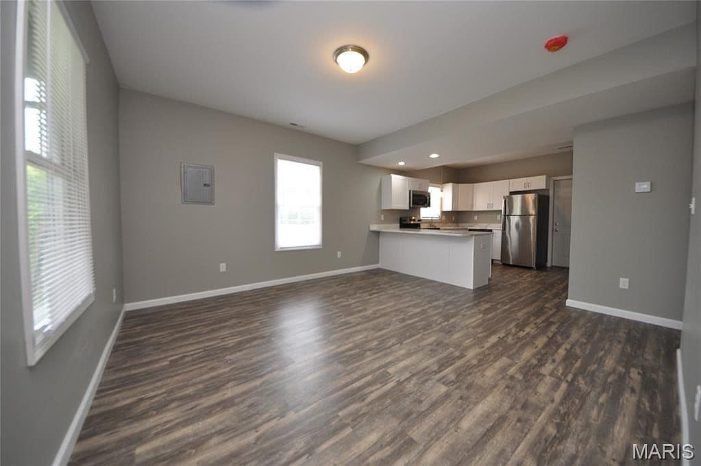 502 S Linn Ave — photo 5