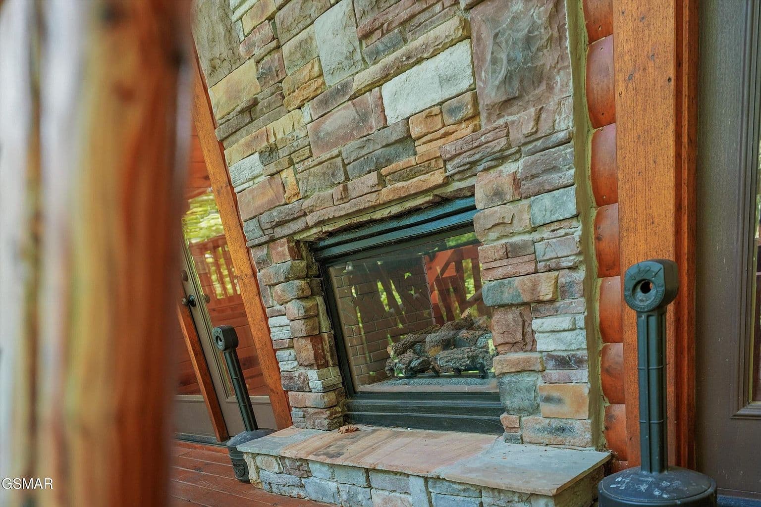 1041 Vista Dr — photo 6