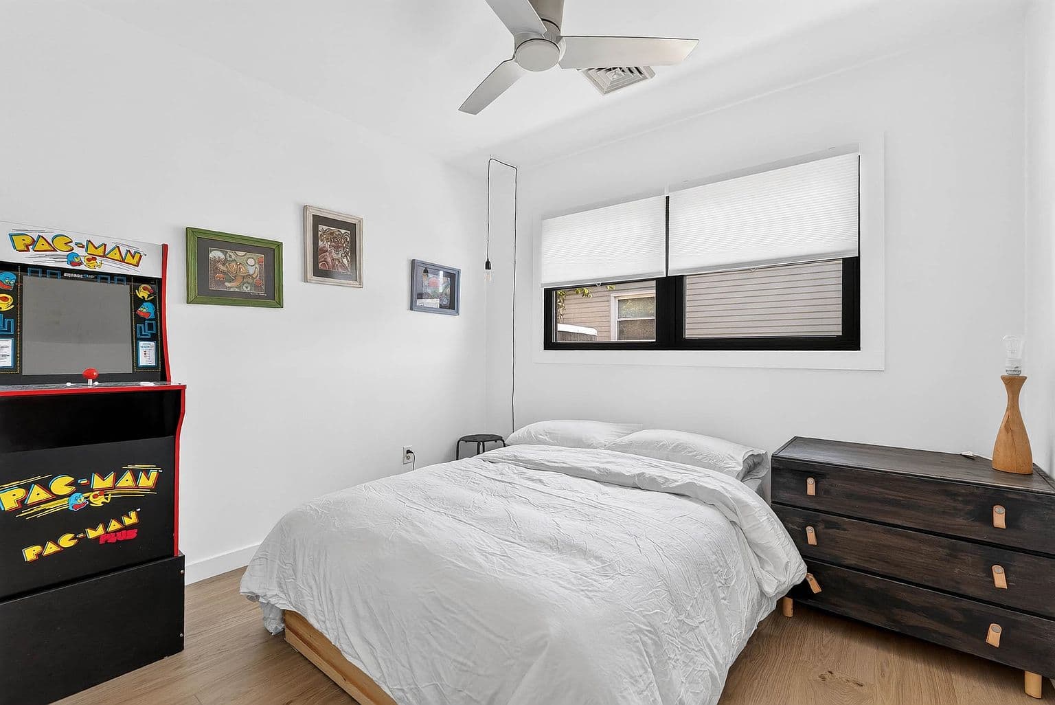 221 Cedardale Ave — photo 5