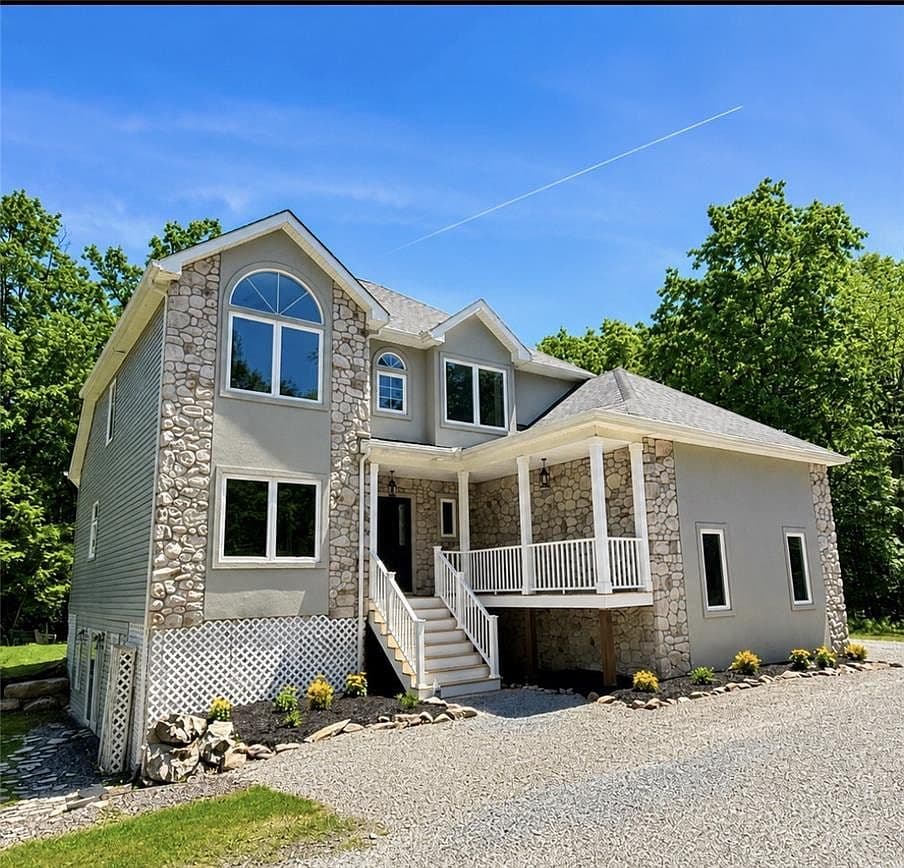 5327 Maple Ln - Image 2