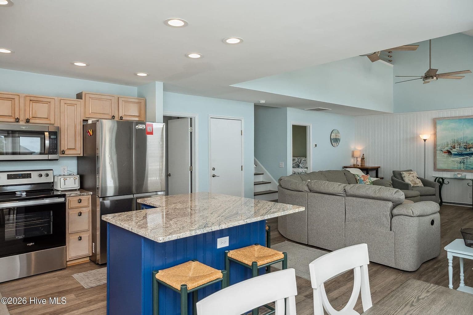 2330 W Beach Drive - Image 3