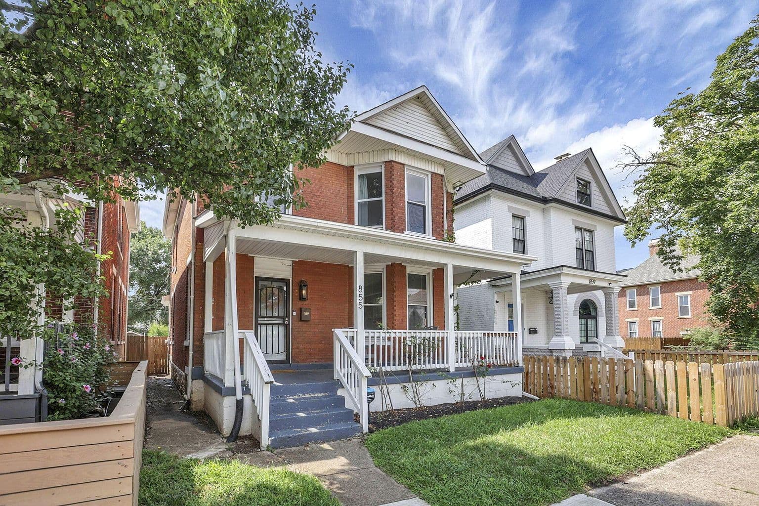 855 Sullivant Ave - Image 2