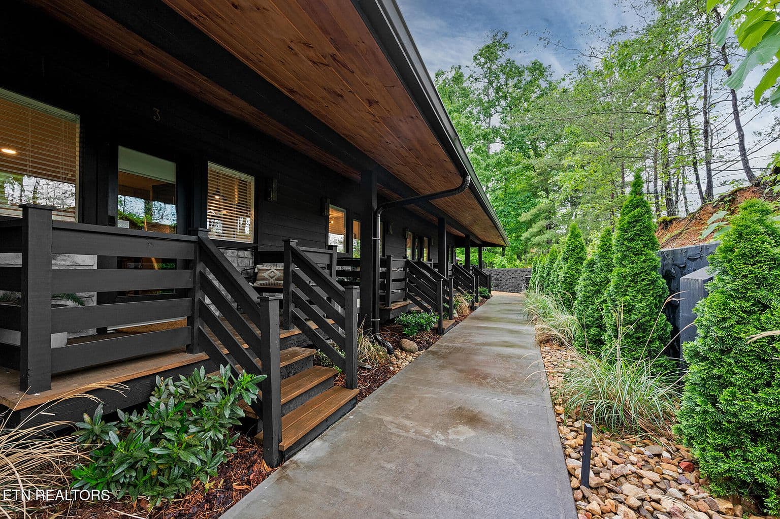 4155 Dollys Dr - Image 2