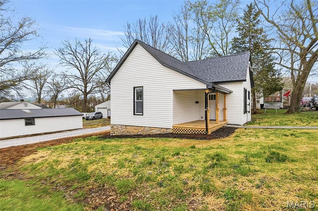 1020 W Cherry St — photo 6