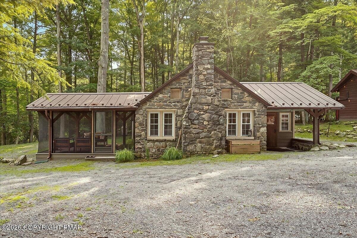 1021 Country Creek Ln - Image 3