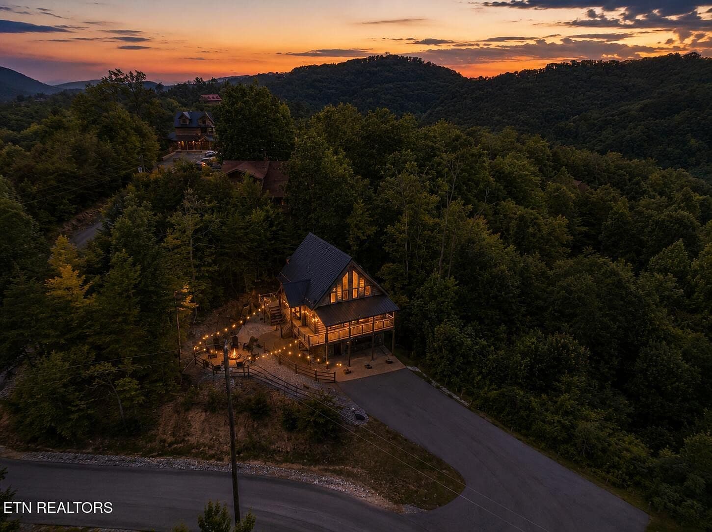 1606 Dove Wing Way - Image 3