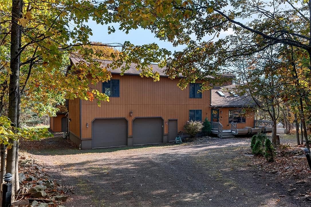 320 Midland Ct - Image 2