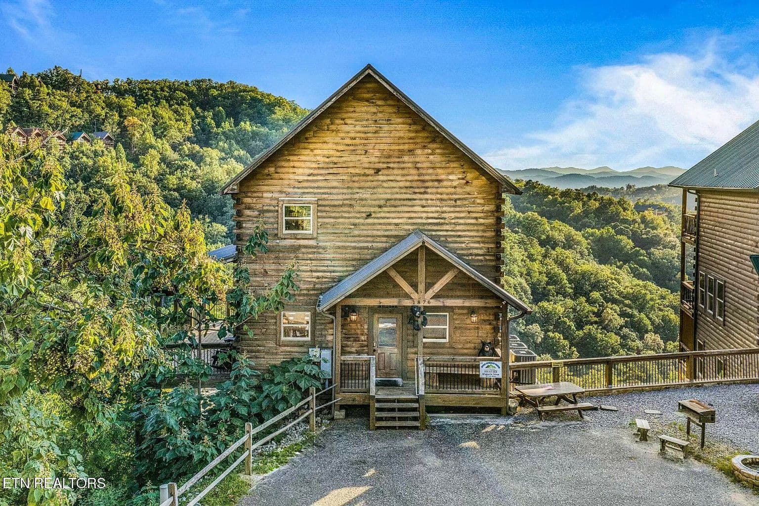 1876 Billard Way - Image 3