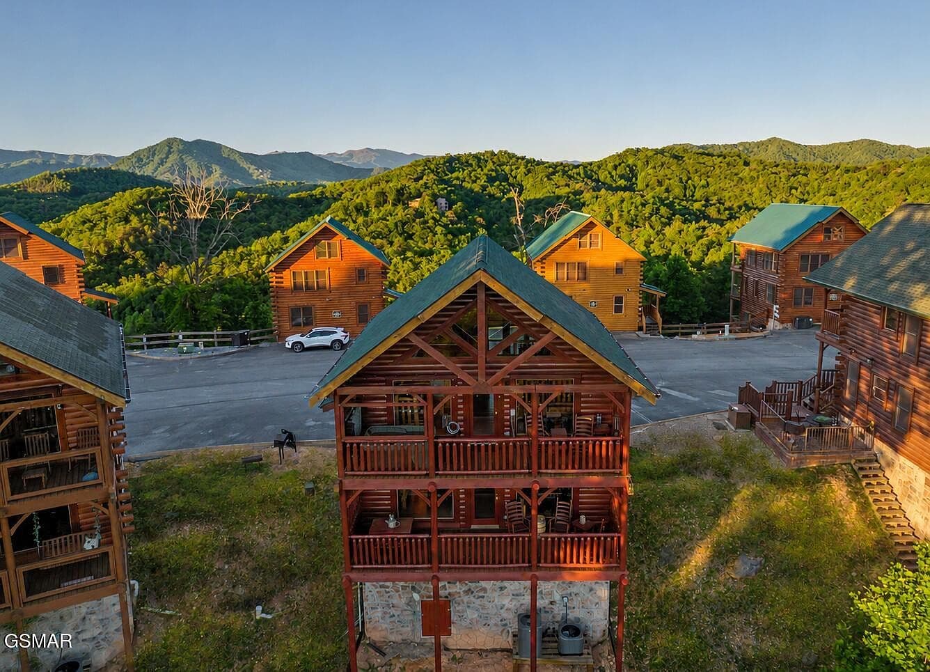 2819 White Oak Ridge Ln