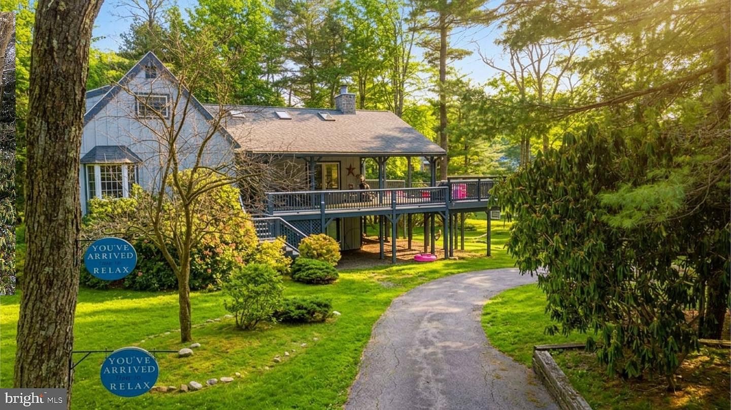 119 N Lake Dr