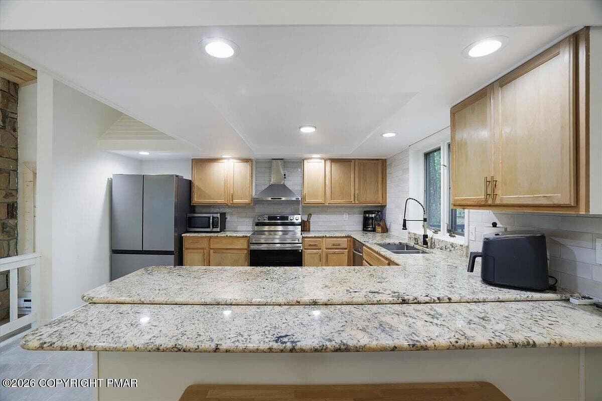 6138 Wales Ct - Image 3