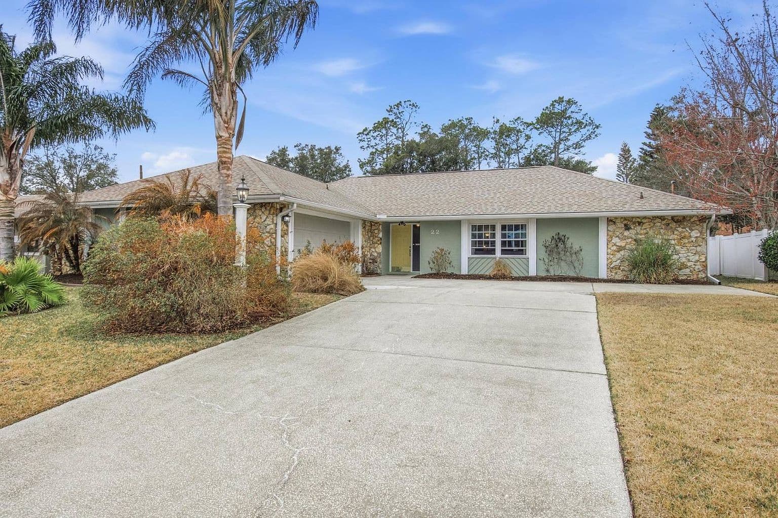 22 Fordham Ln