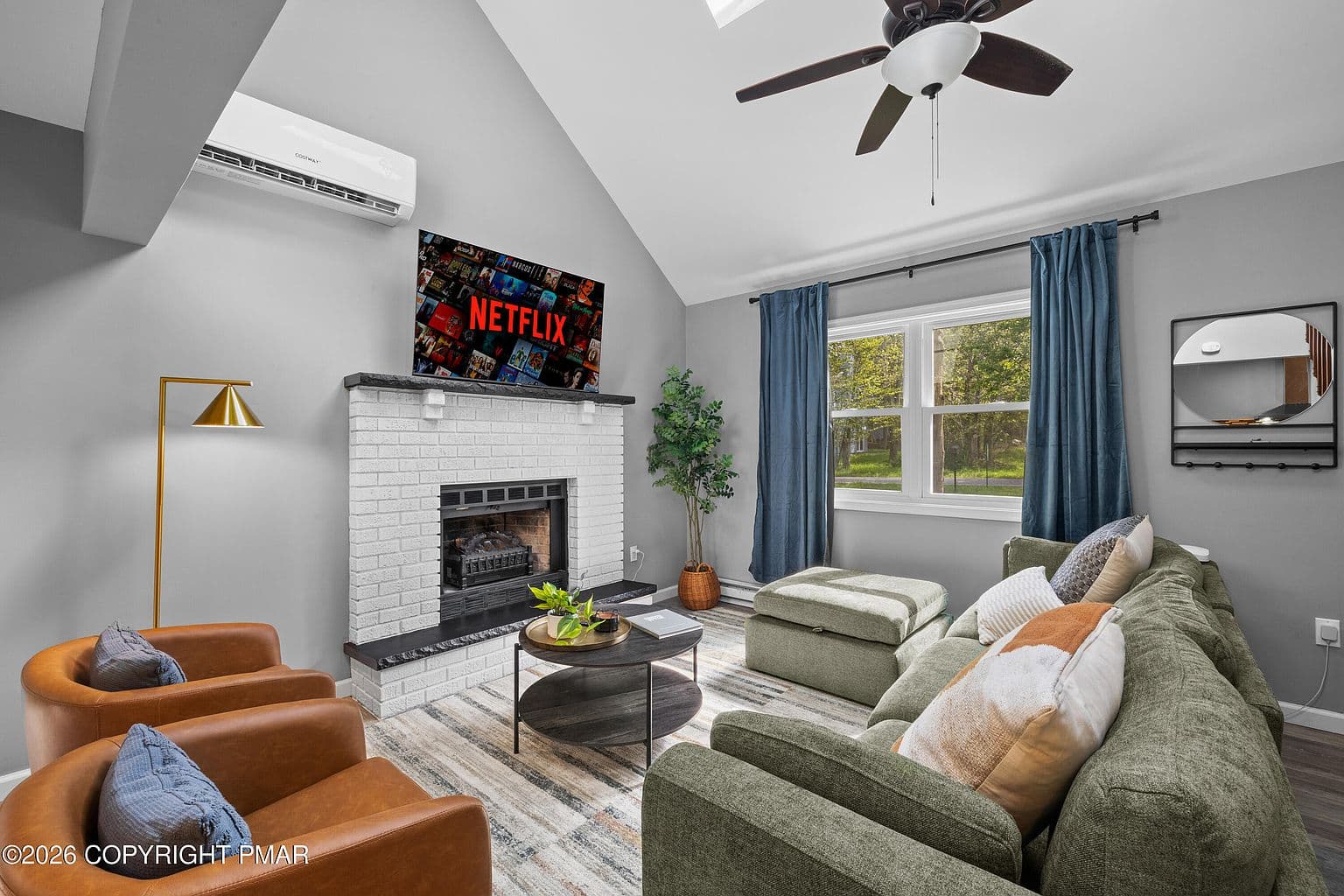1403 Waterfront Dr - Image 3