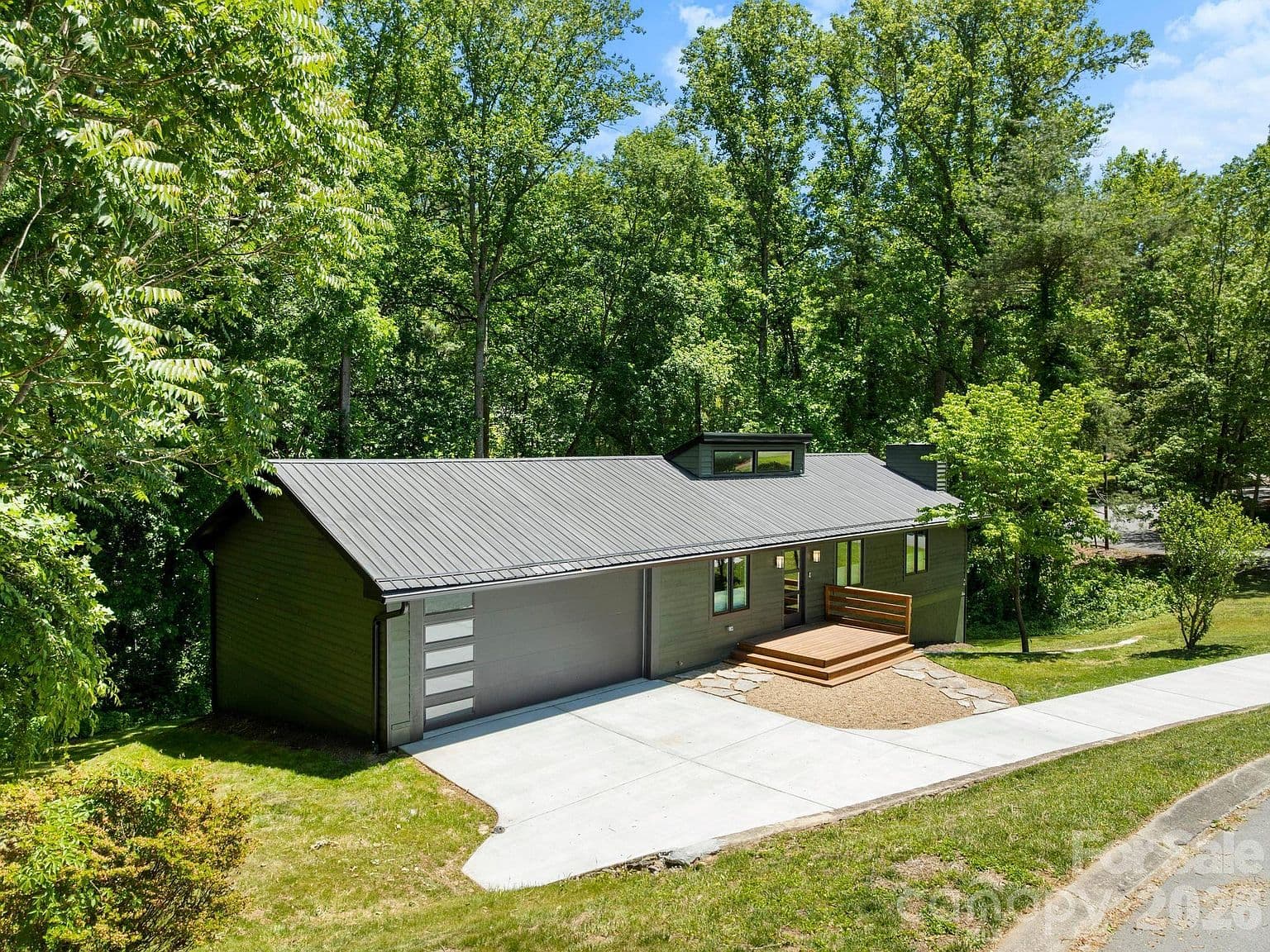 17 Muirfield Dr - Image 2