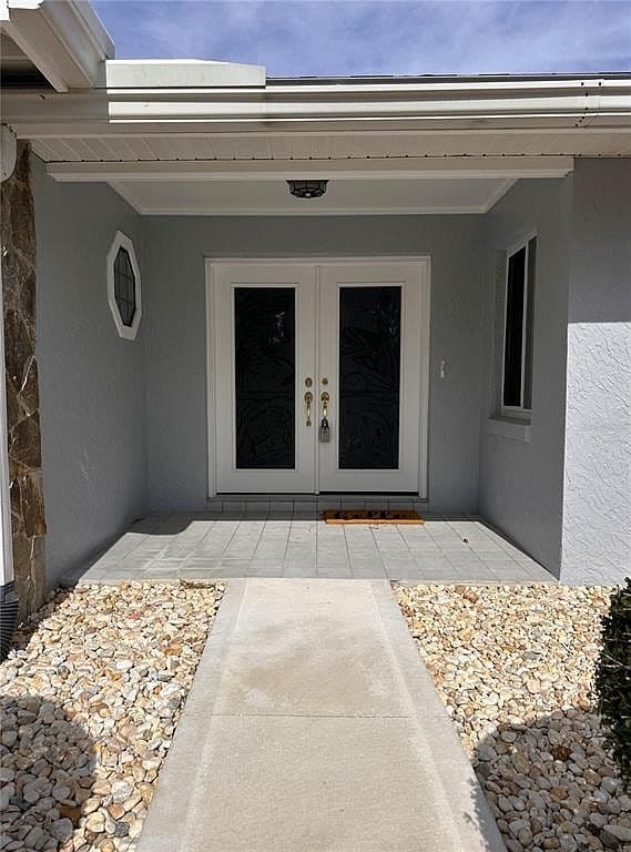 100 Webster Ln - Image 2