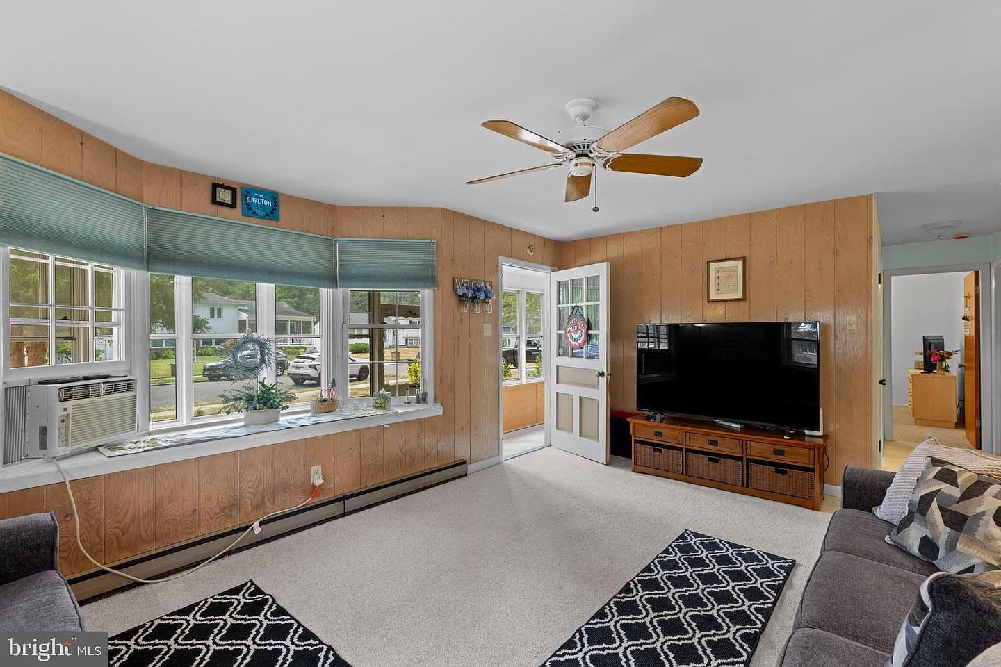 9 Carlton Dr — photo 6
