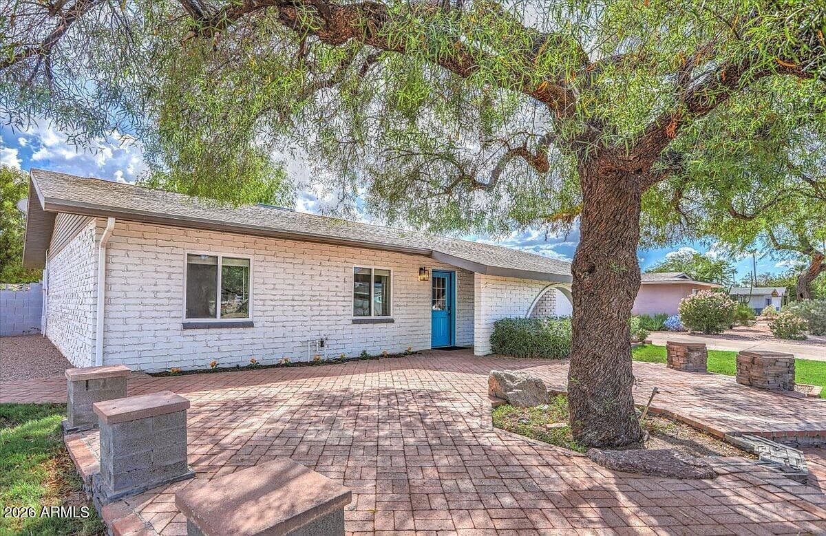 8637 E Camelback Road — photo 5