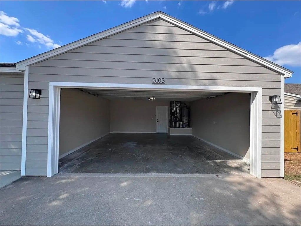 3103 Ne 12th St - Image 3