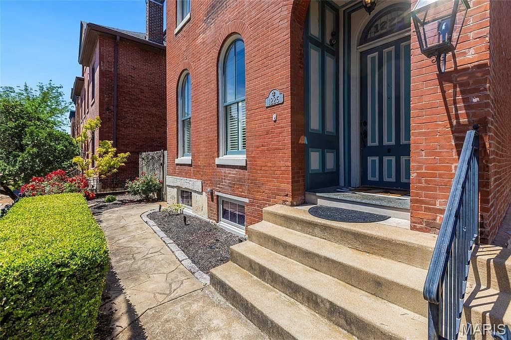 1225 Dolman St - Image 2