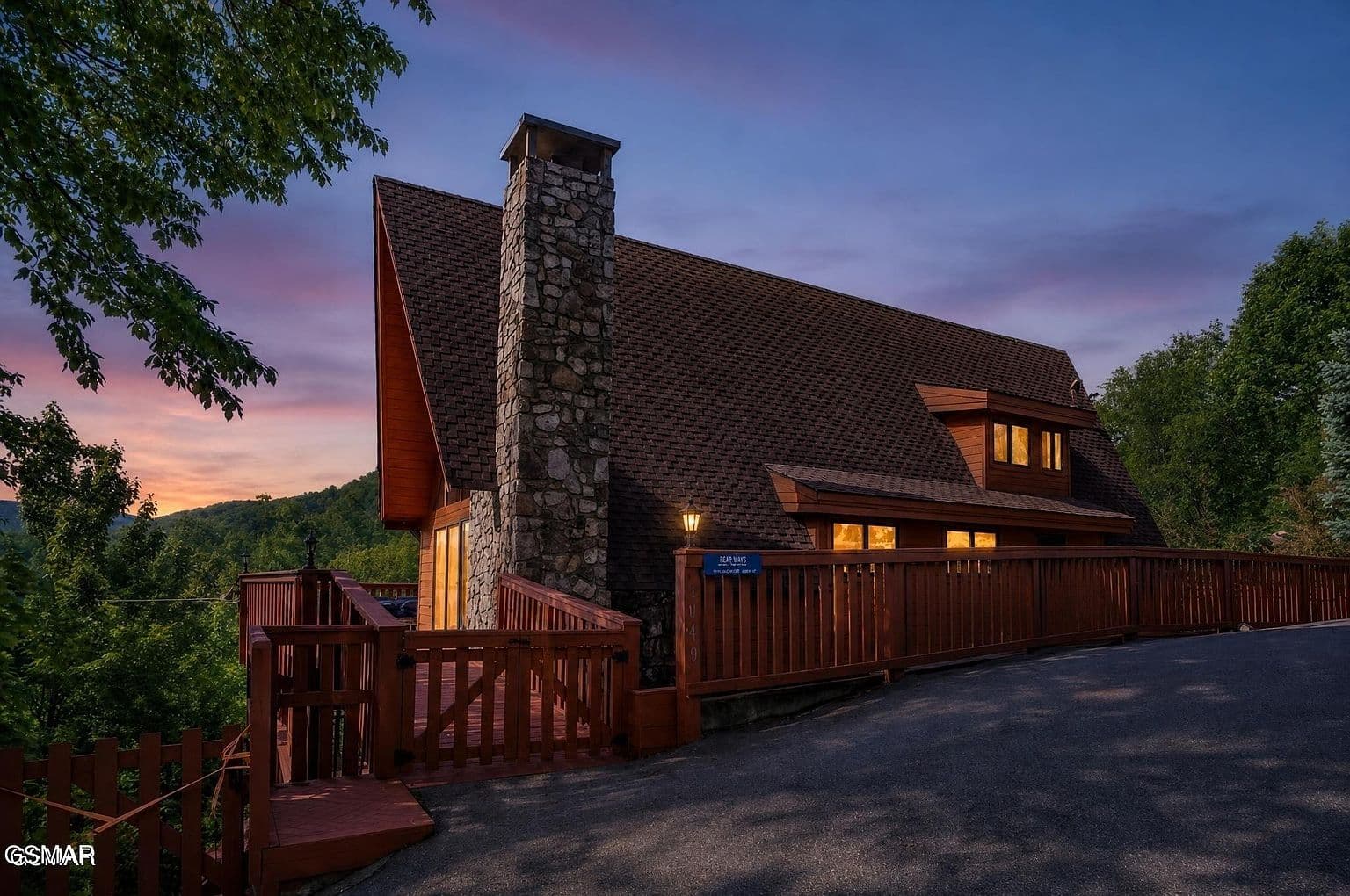 1109 Ski View Drive