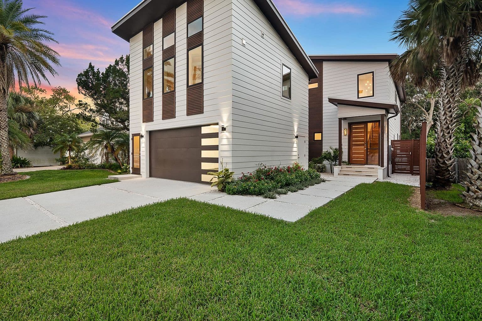 327 Minorca Ave