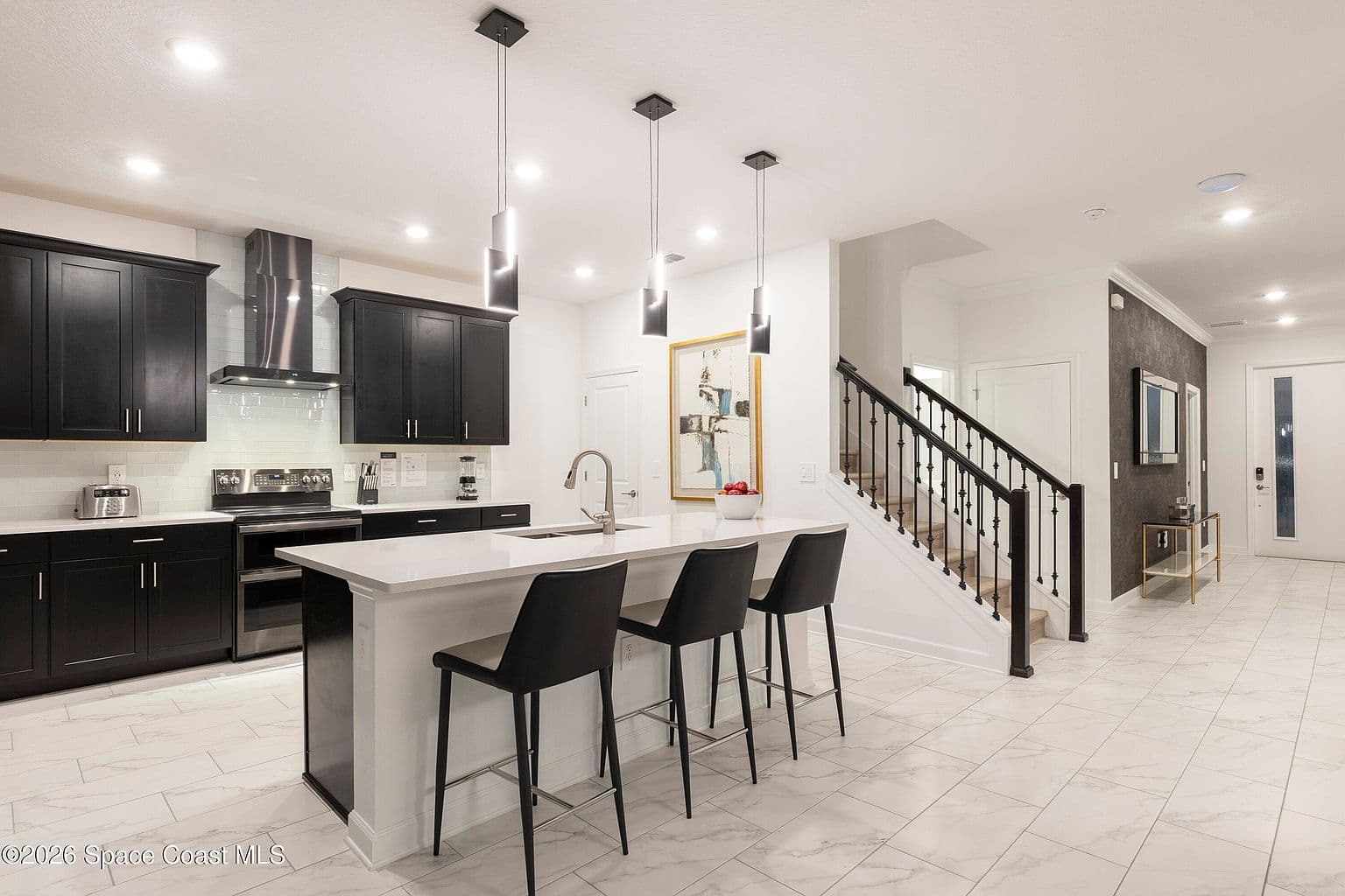 385 Strand Dr — photo 5