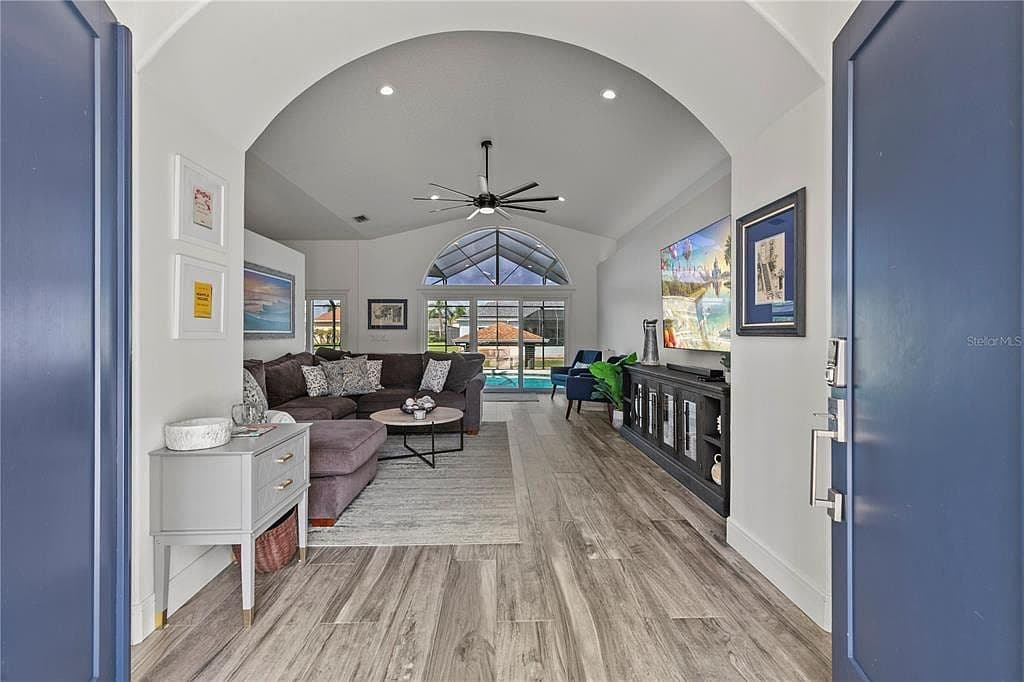 17 Collington Court - Image 3