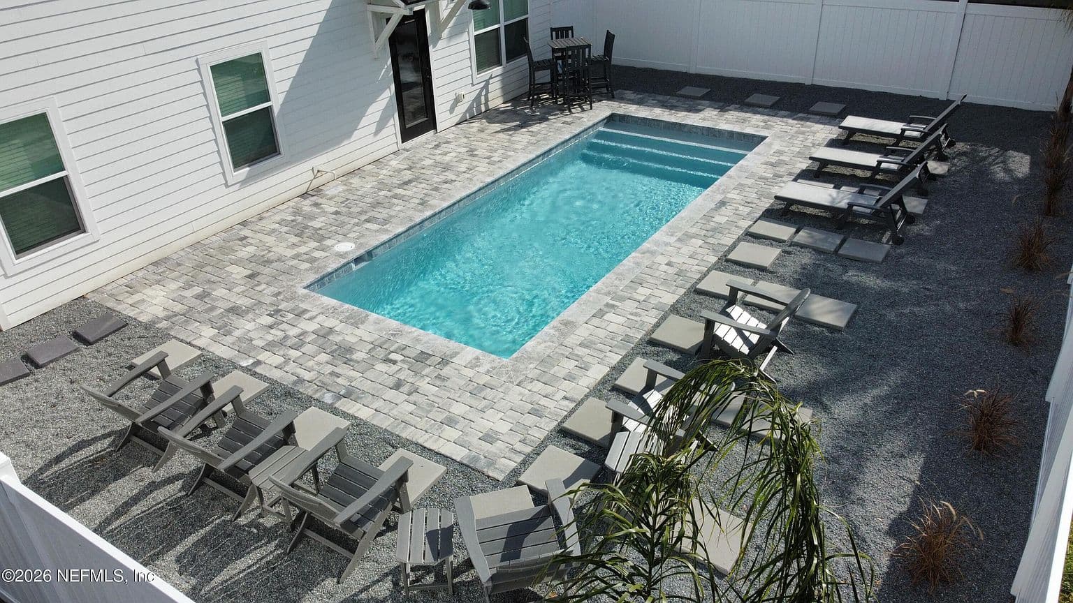 38 Magnolia Avenue - Image 2