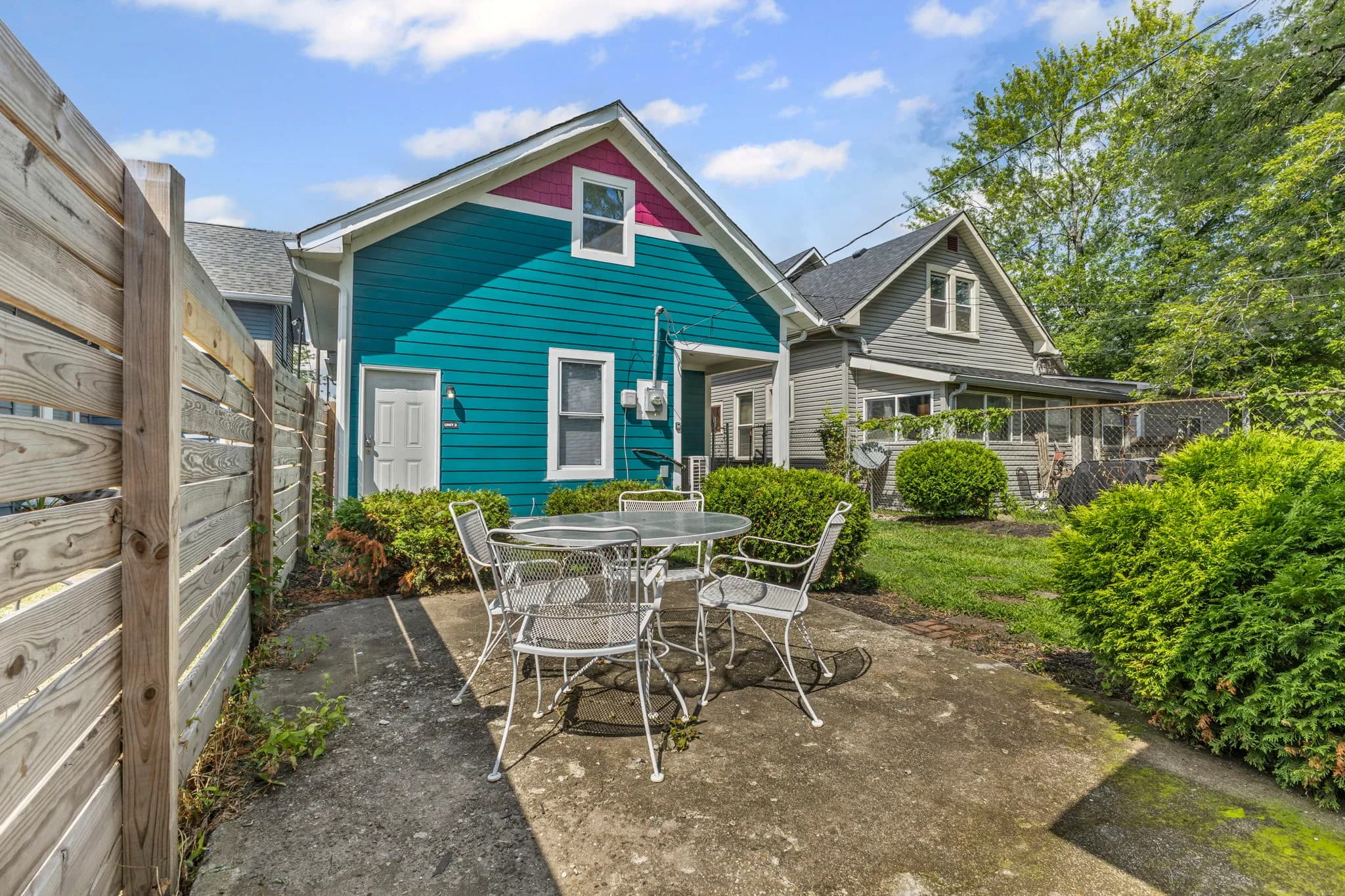 Downtown Indy 5BR/5.5BA property that comes fully furnished