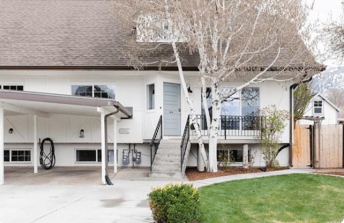 3915 S Feramorz Dr.