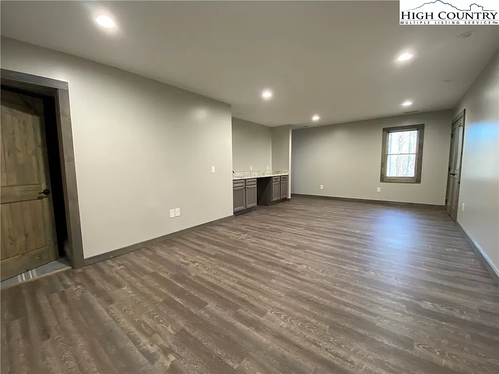 347 Vixen Lane, Blowing Rock, NC — Before
