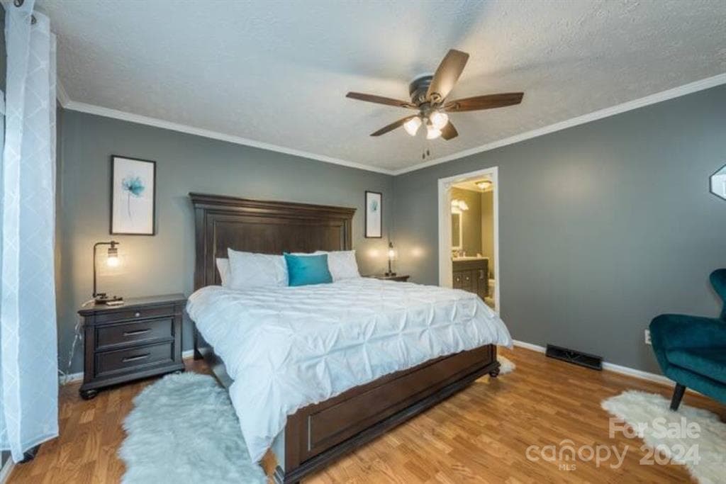 402 Day Lily Dr, Leicester, NC — Before