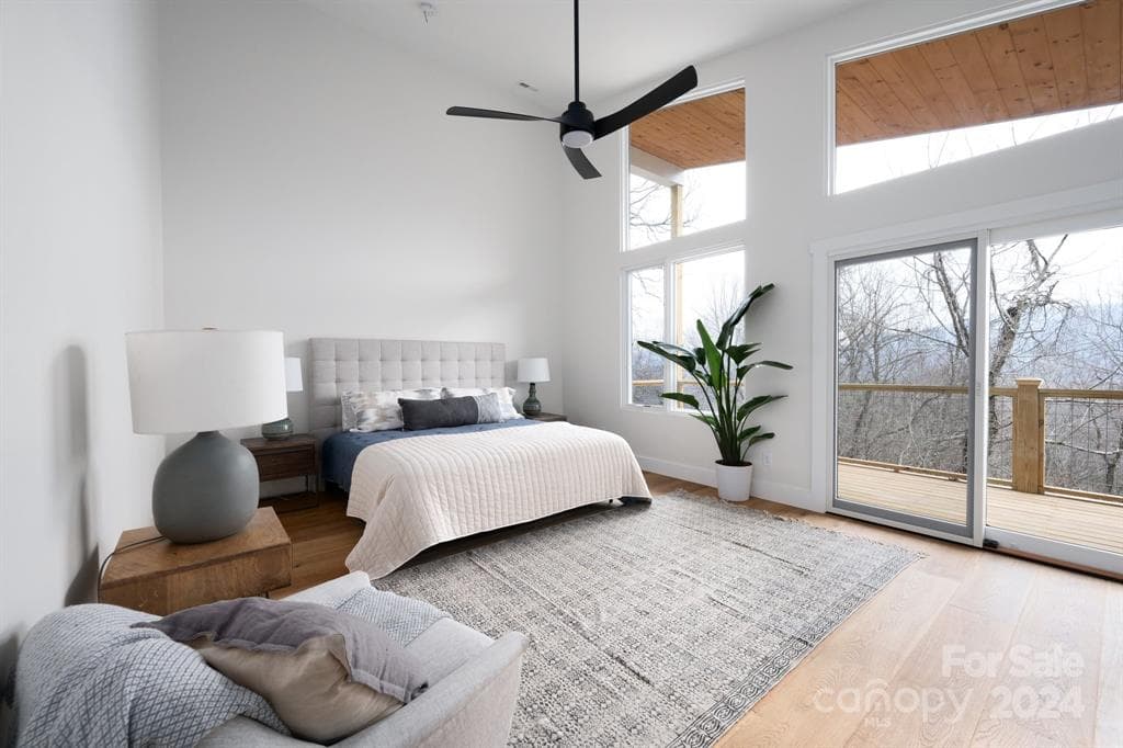 207 Pine Hill Dr, Swannanoa, NC — Before