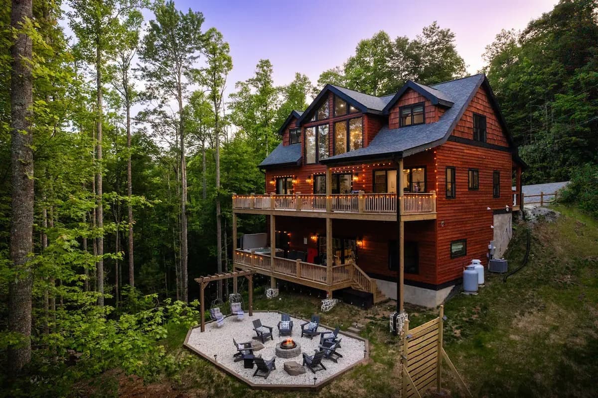 383 Hews Circle, Blowing Rock, NC — After