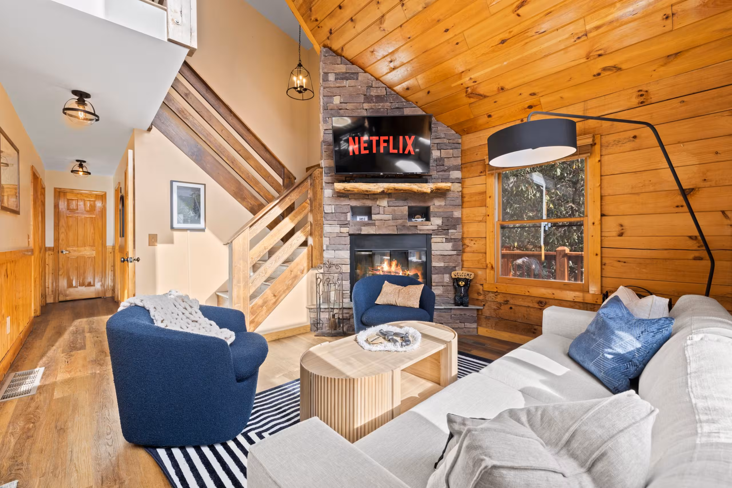 1085 Sheepback Mountain Rd, Maggie Valley, NC gallery photo 4