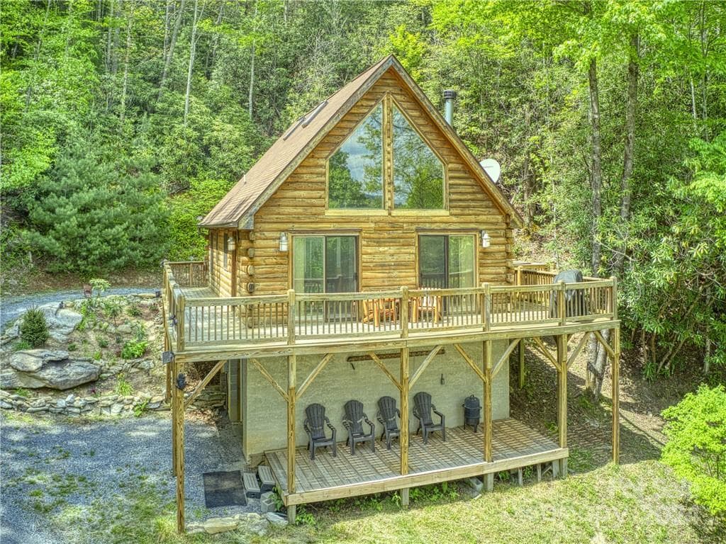 1085 Sheepback Mountain Rd, Maggie Valley, NC — Before