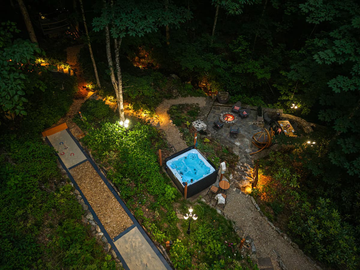 116 Hummingbird Lane, Waynesville, NC gallery photo 1