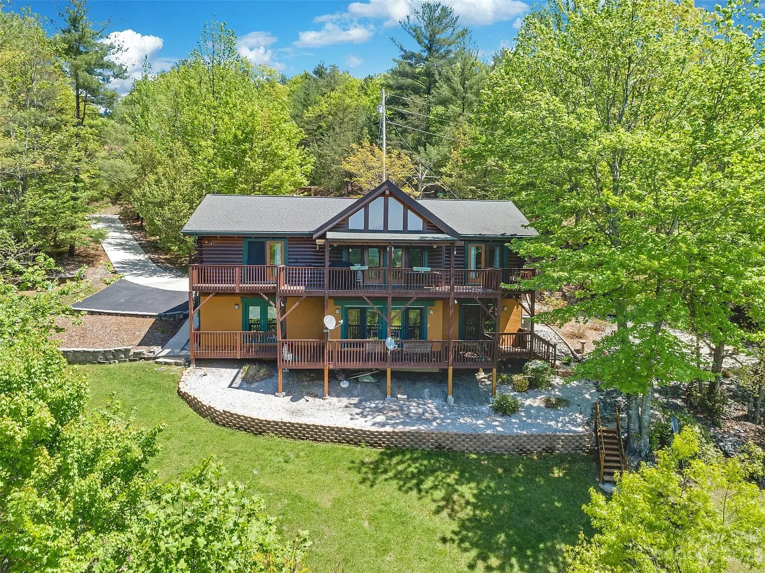 928 Deer Ridge Trl, Marion — Before