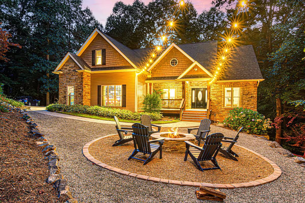 15 Gaston Mountain Rd, Asheville, NC