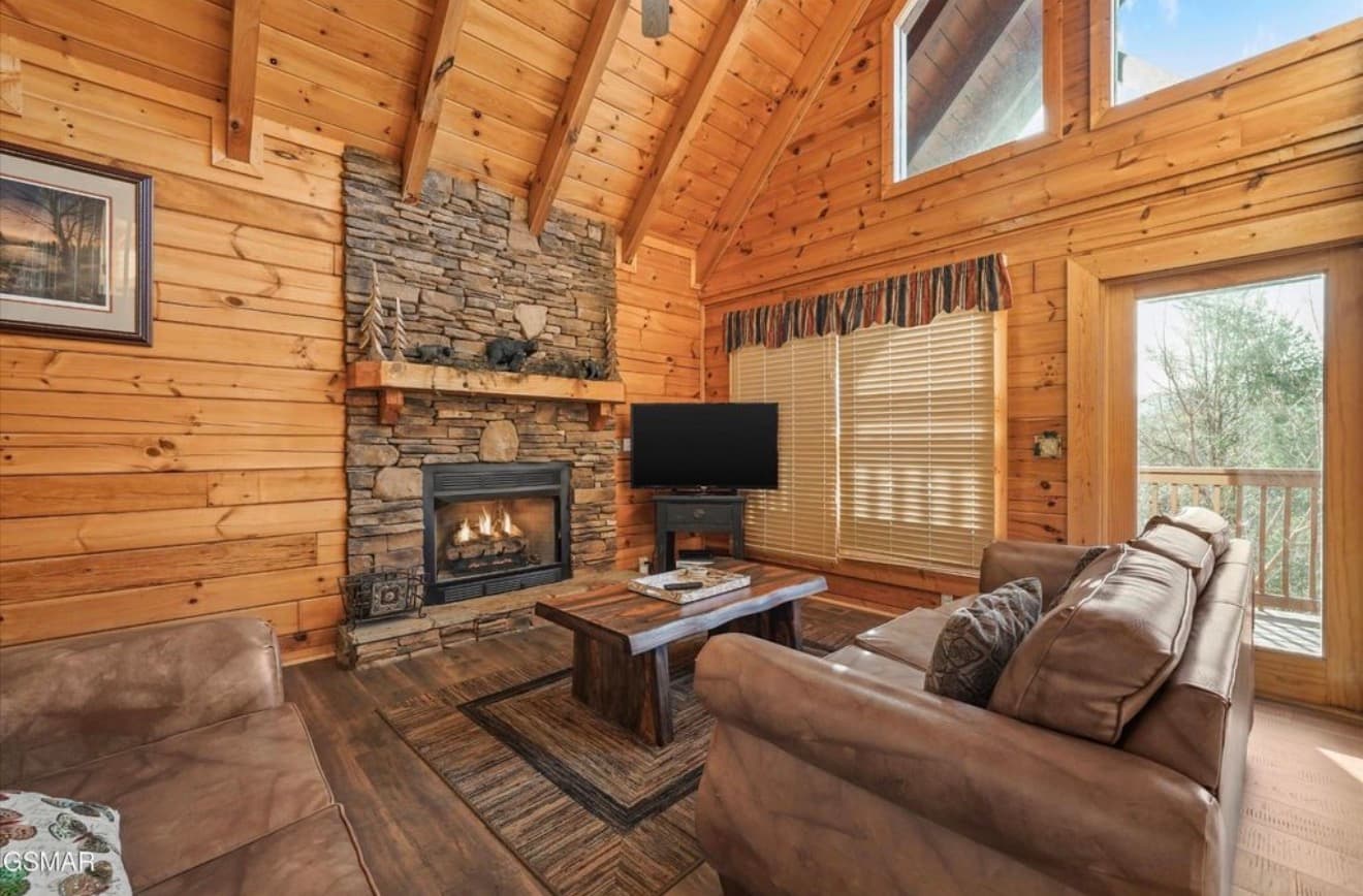 4449 Forest Vista Way Pigeon Forge TN — Before