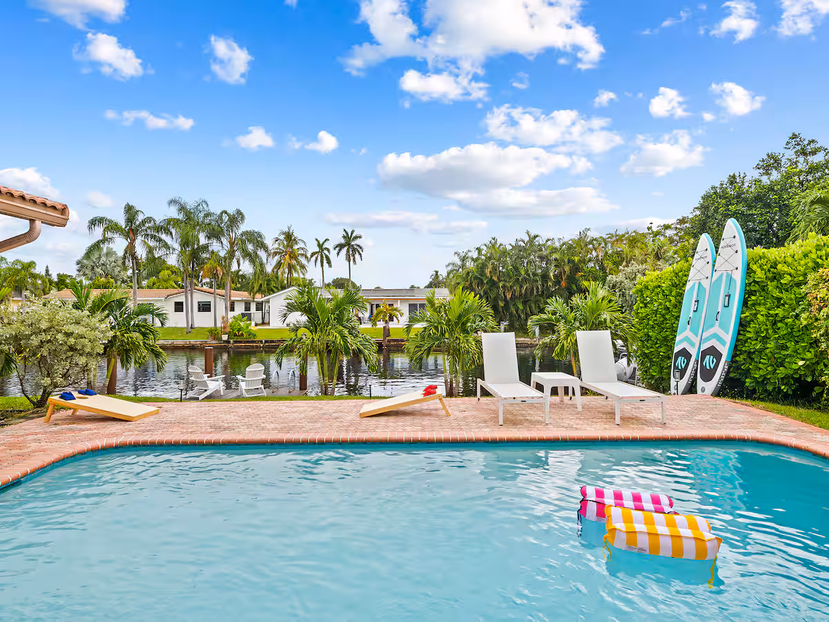 Sunshine Retreat | Fort Lauderdale, FL