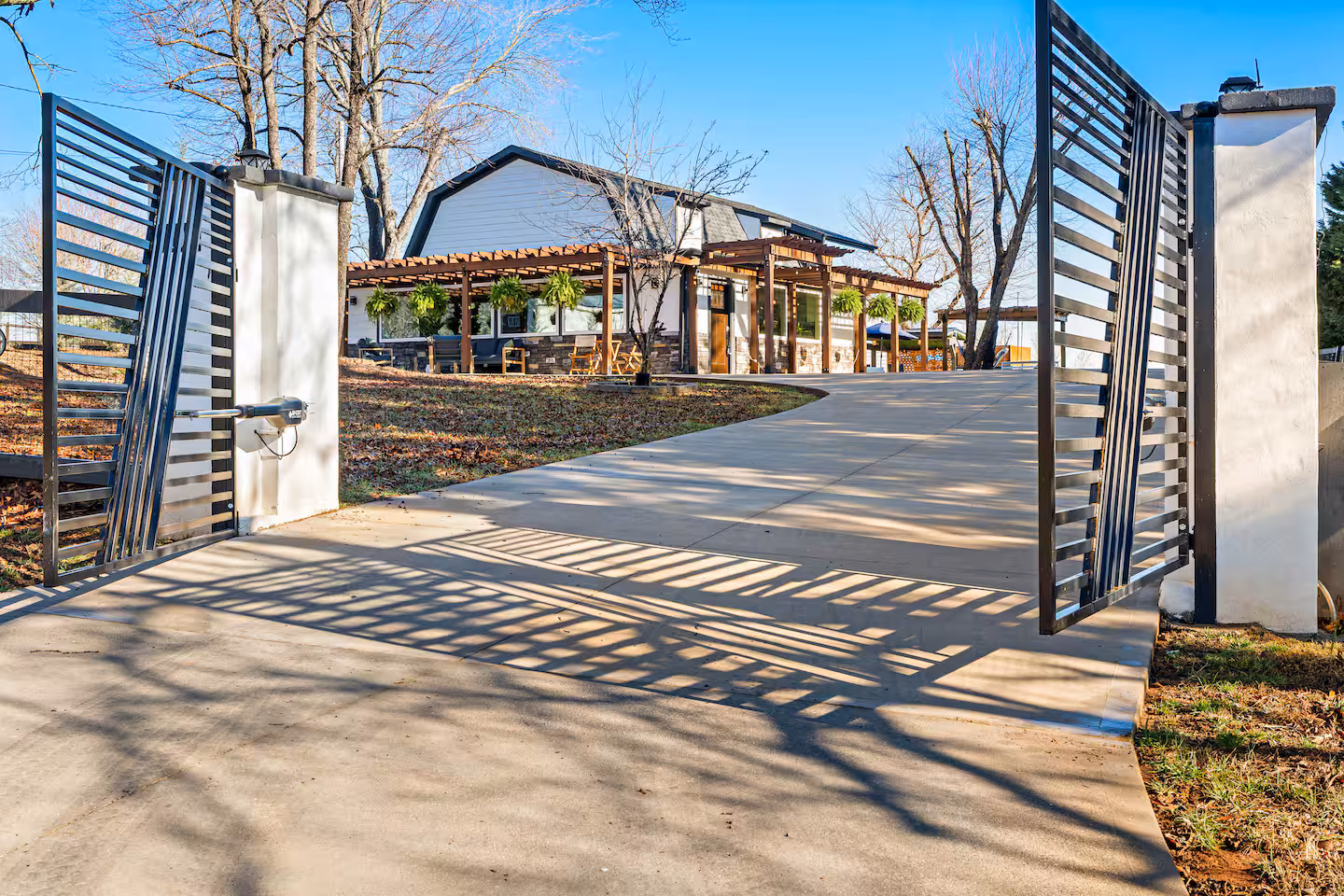 Greenville, SC 4 BR modern home with a pool and cabana near Greer, SC gallery photo 3