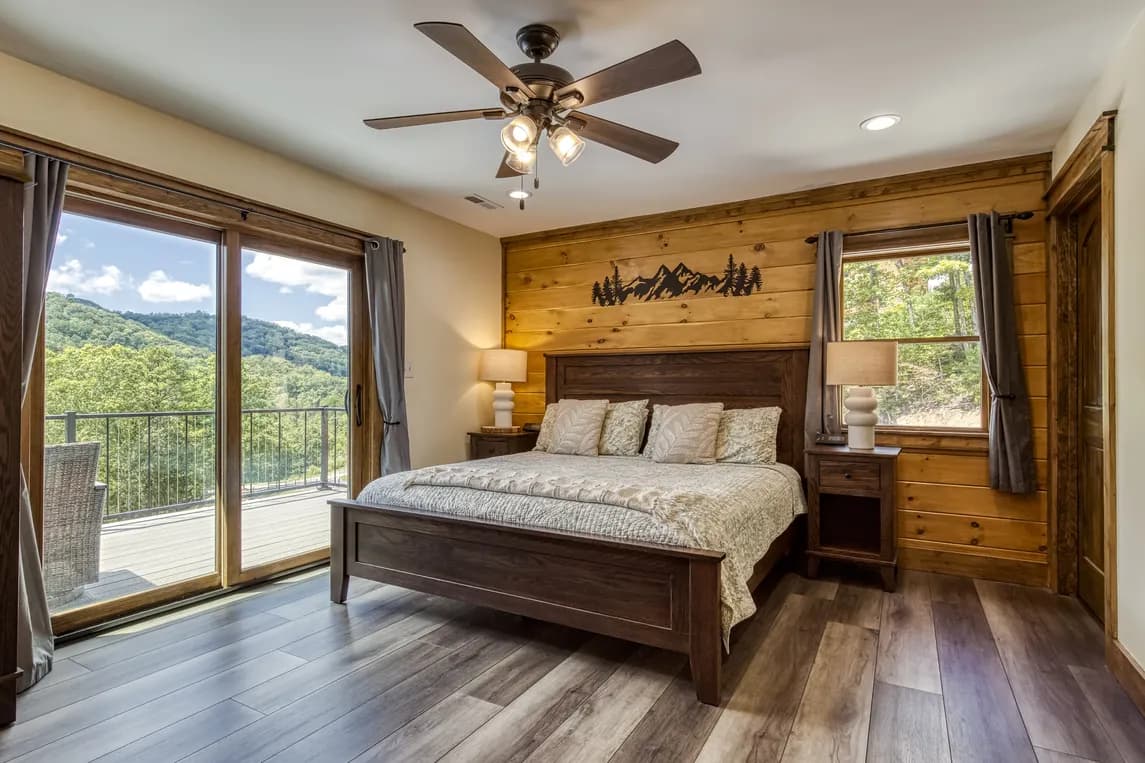 Wears Valley, TN 5bd 5ba Elk Ridge Cabin gallery photo 7